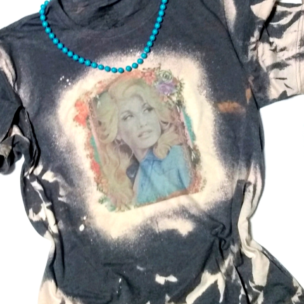 Dolly Parton vintage Bleached tee